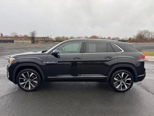 2024 Volkswagen Atlas Cross Sport 2.0T SEL Premium R-Line