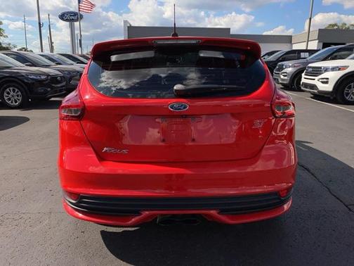 2016 Ford Focus ST ST