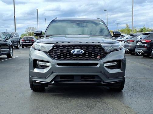 Carbonized Gray Metallic 2023 Ford Explorer ST