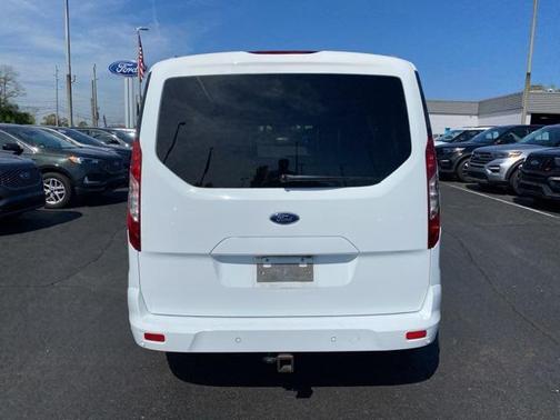 2022 Ford Transit Connect XLT w/Rear Liftgate