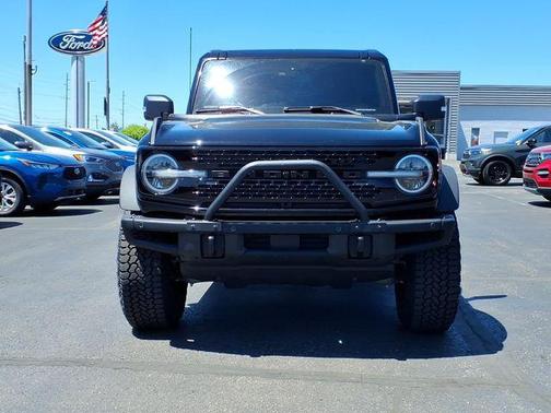 Shadow Black 2025 Ford Bronco Badlands