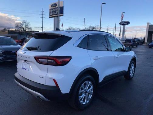 2024 Ford Escape Active