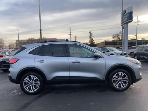 2022 Ford Escape SEL