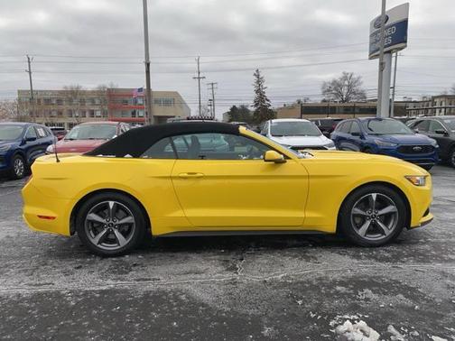 2016 Ford Mustang V6