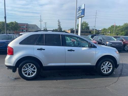 2013 Ford Edge SE