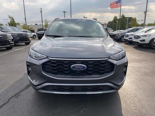 2023 Ford Escape ST-Line Elite