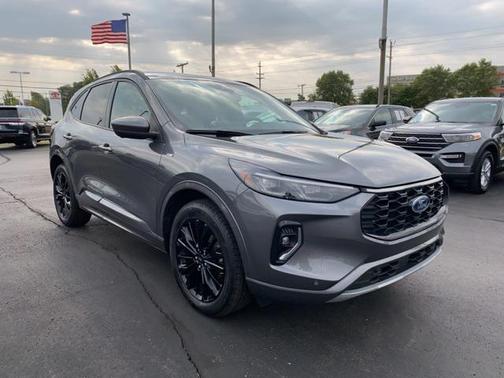 2023 Ford Escape ST-Line Elite