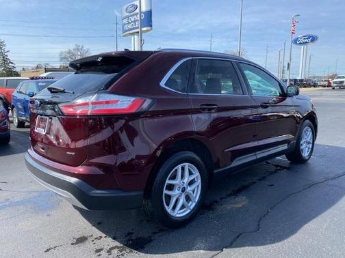 2022 Ford Edge SEL