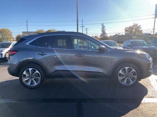 2024 Ford Escape Platinum