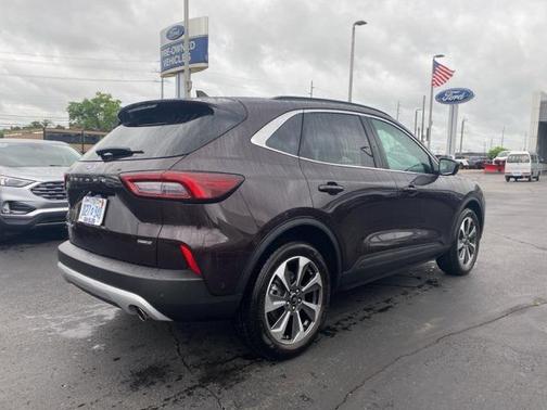 2023 Ford Escape Platinum