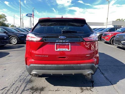 2024 Ford Edge Titanium
