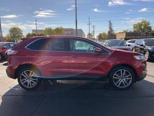 2024 Ford Edge Titanium