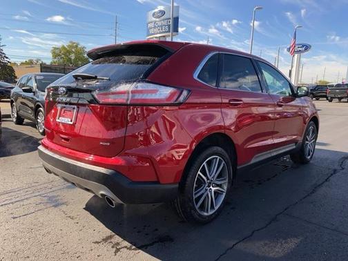 2024 Ford Edge Titanium