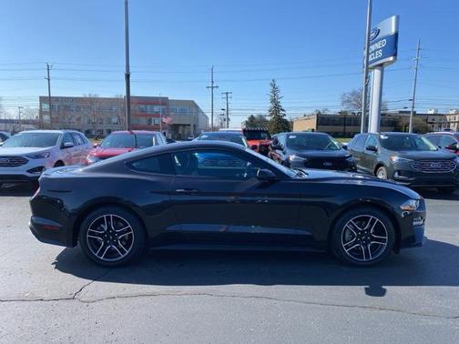2022 Ford Mustang EcoBoost Premium