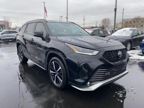 2022 Toyota Highlander XSE