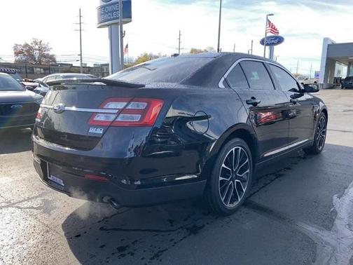 2018 Ford Taurus SHO