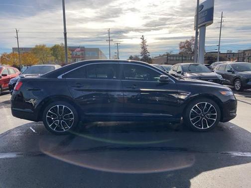 2018 Ford Taurus SHO