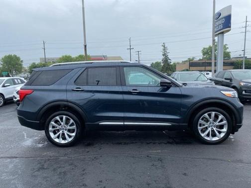 2023 Ford Explorer Platinum