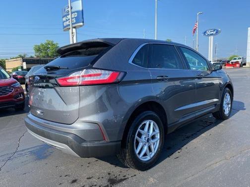 2022 Ford Edge SEL