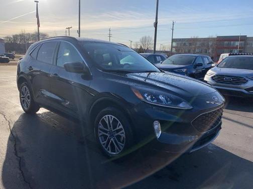 2022 Ford Escape SEL