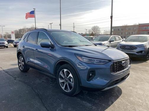 2024 Ford Escape Platinum
