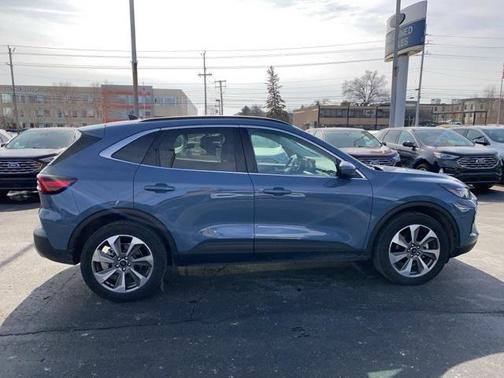 2024 Ford Escape Platinum