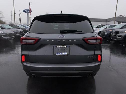 2023 Ford Escape ST-Line Select