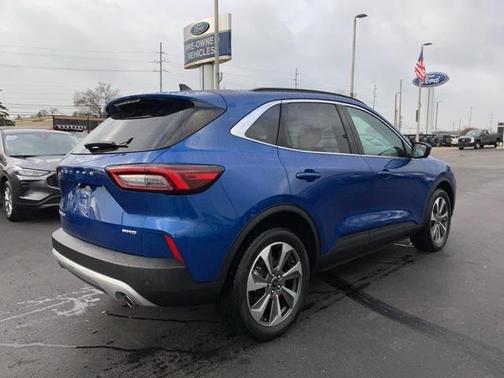 2023 Ford Escape Platinum