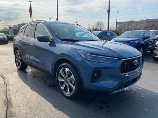 2024 Ford Escape Platinum