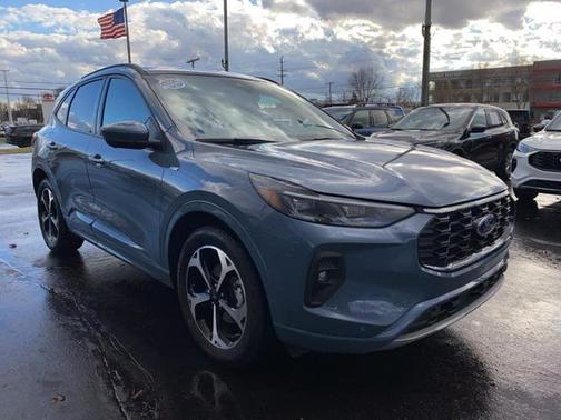 2024 Ford Escape ST-Line Elite