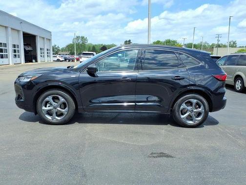 Agate Black Metallic 2024 Ford Escape ST-Line