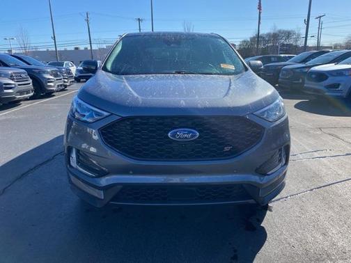 2022 Ford Edge ST