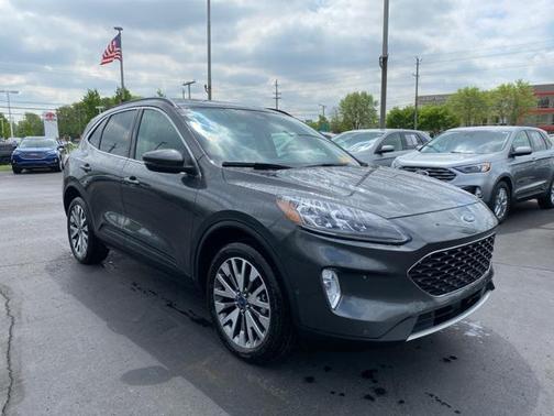 2020 Ford Escape Titanium