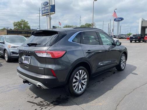 2020 Ford Escape Titanium