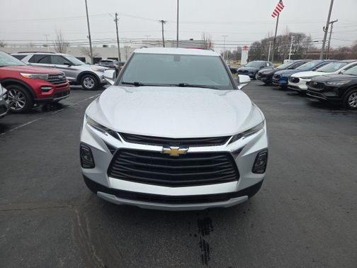 Silver Ice Metallic 2020 Chevrolet Blazer 2LT