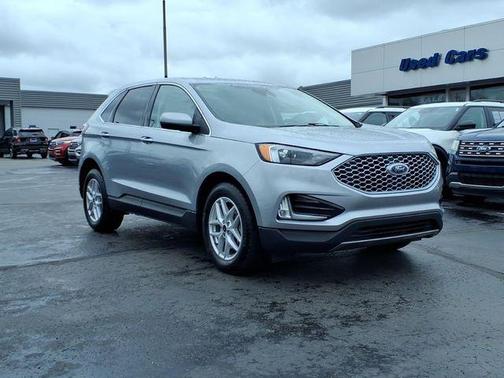 Iconic Silver Metallic 2023 Ford Edge SEL