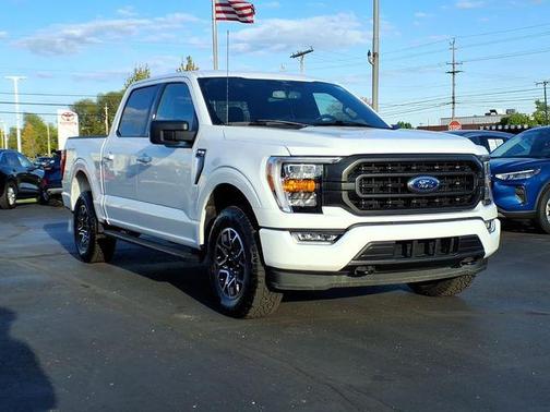 Oxford White 2023 Ford F-150 XLT