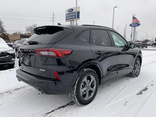 2023 Ford Escape ST-Line Select