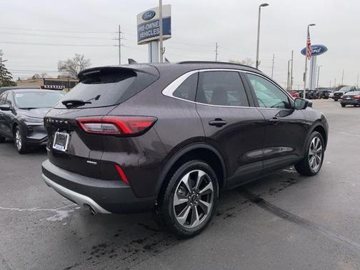 2023 Ford Escape Platinum