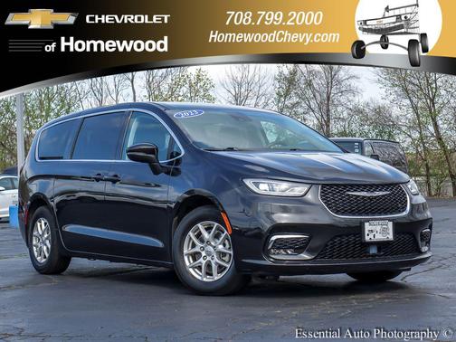 2023 Chrysler Pacifica Touring L