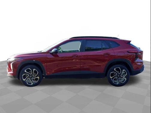 Apex Red 2026 Chevrolet Trax FWD 2RS