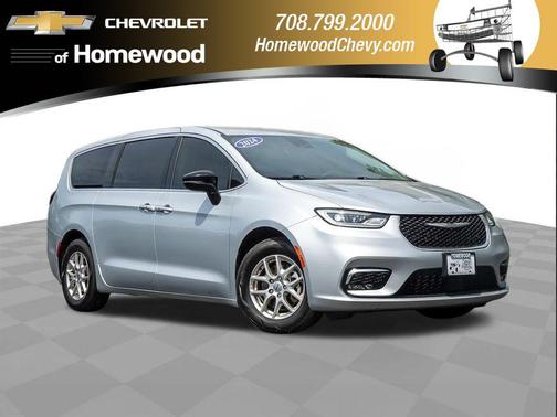 Silver Mist Clearcoat 2024 Chrysler Pacifica Touring L