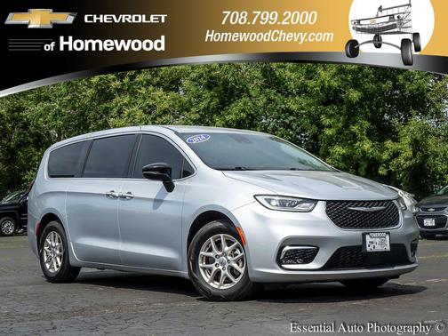Silver Mist Clearcoat 2024 Chrysler Pacifica Touring L