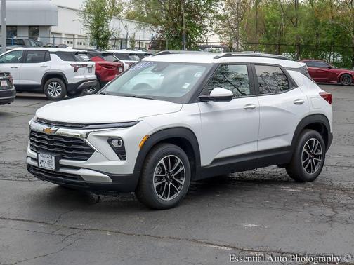 Summit White 2025 Chevrolet Trailblazer LT