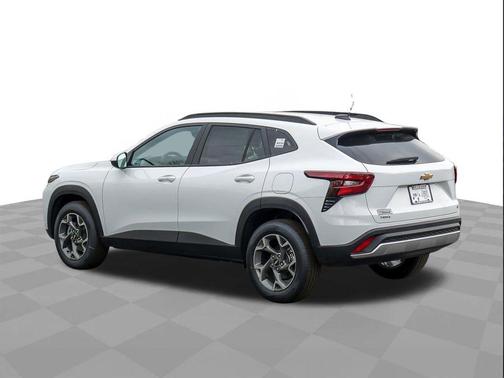 Summit White 2026 Chevrolet Trax LT