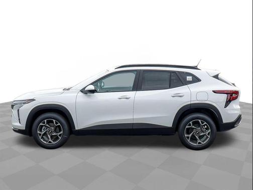 Summit White 2026 Chevrolet Trax LT