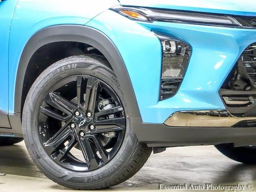 Marina Blue Metallic 2026 Chevrolet Trax FWD ACTIV