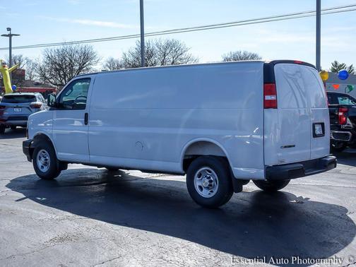 2026 Chevrolet Express 2500 2500 Extended Wheelbase, WT, RWD