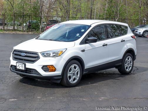 Oxford White 2017 Ford Escape S