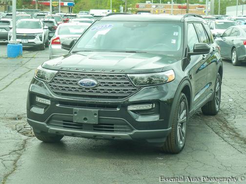 Agate Black Metallic 2023 Ford Explorer XLT
